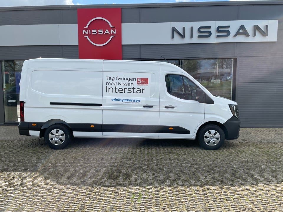 Nissan Interstar 2,0 dCi 150 L3H2 Tekna Van
