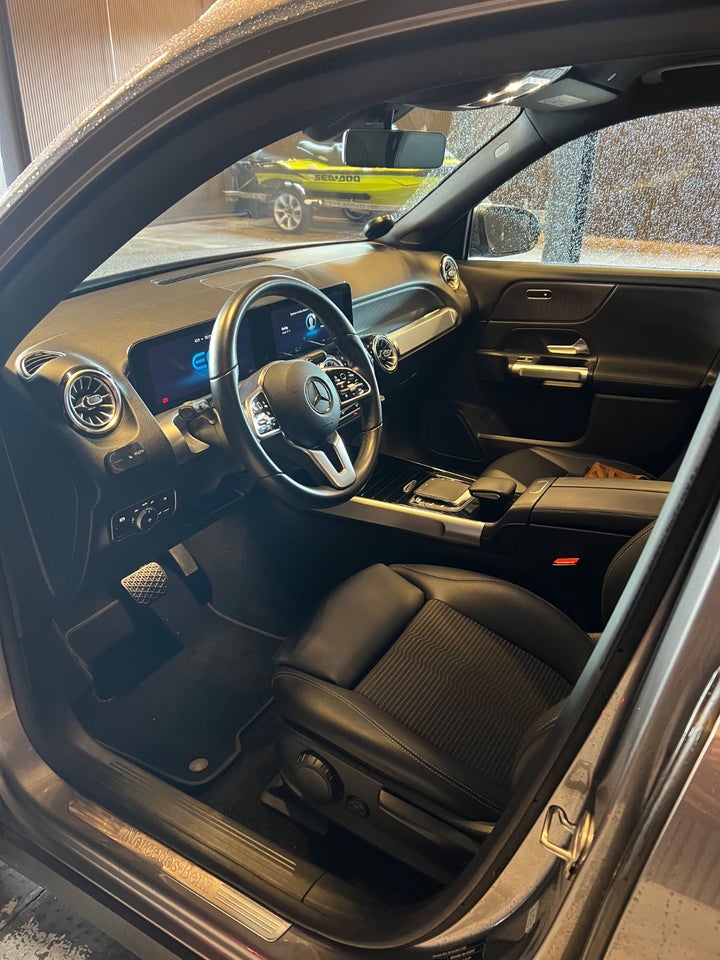Mercedes EQB250 Progressive 7prs 5d