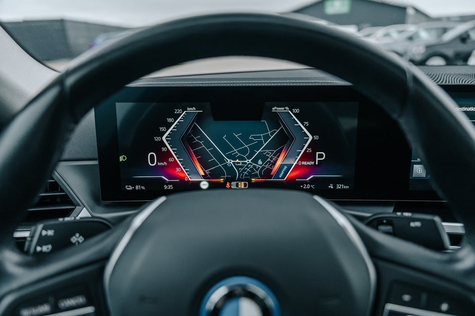 BMW i4 eDrive40 Charged 5d