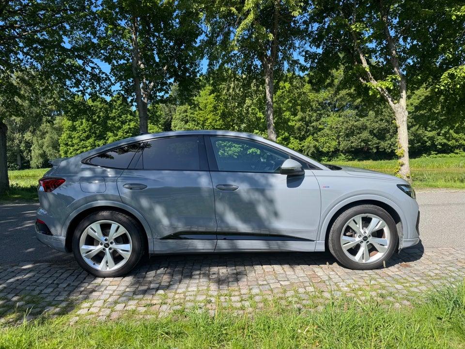 Audi Q4 e-tron 35 S-line Sportback 5d