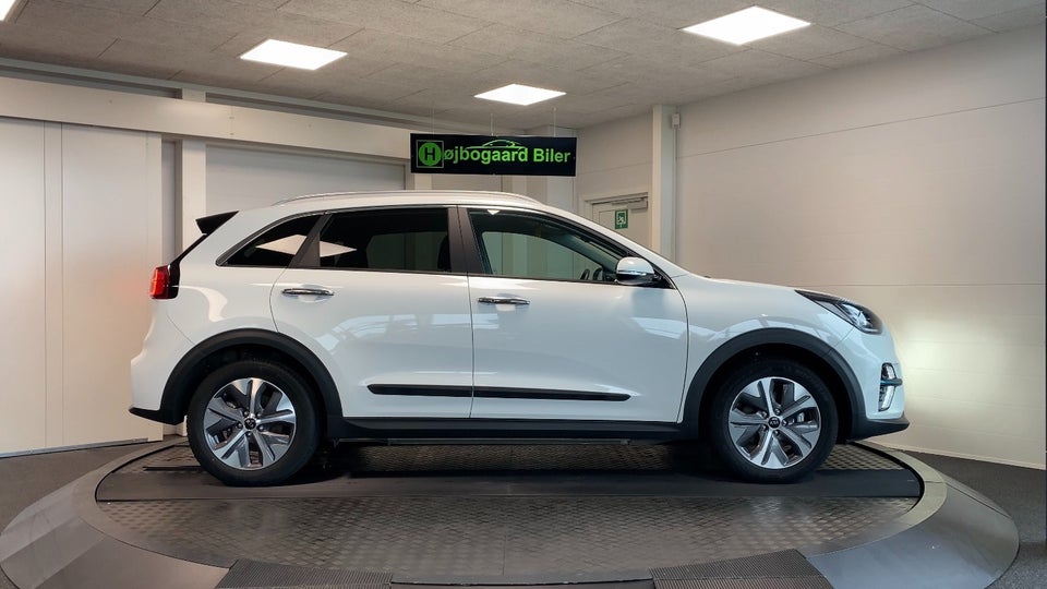 Kia e-Niro 64 Premium 5d