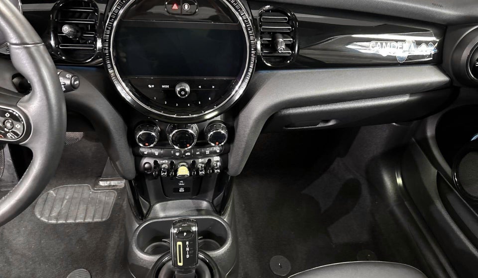 MINI Cooper SE Camden Edition 3d