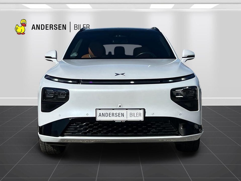 Xpeng G9 Standard Range 5d