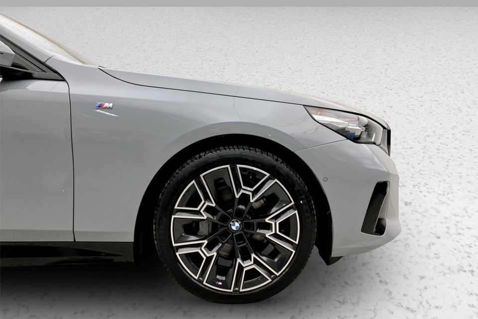 BMW i5 eDrive40 Touring Fully Charged 5d