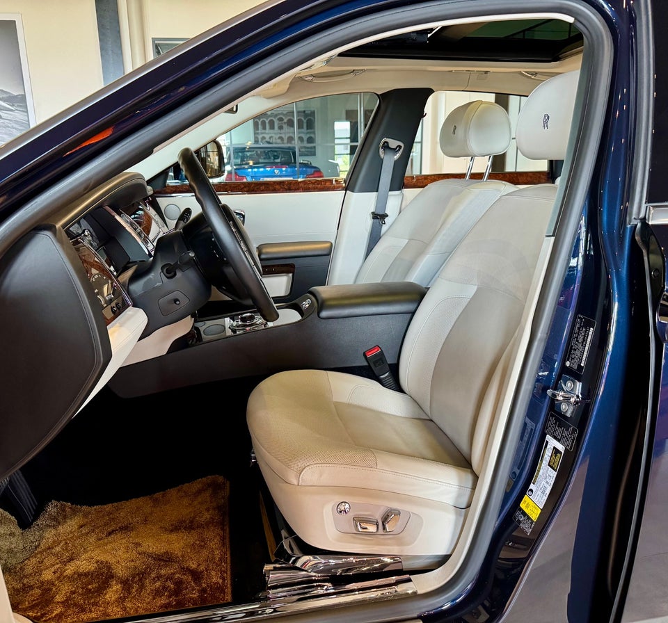 Rolls-Royce Ghost 6,6 aut. 4d