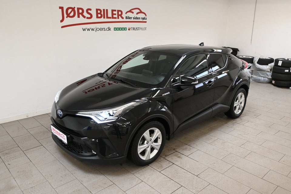 Toyota C-HR 1,8 Hybrid C-LUB Business CVT 5d