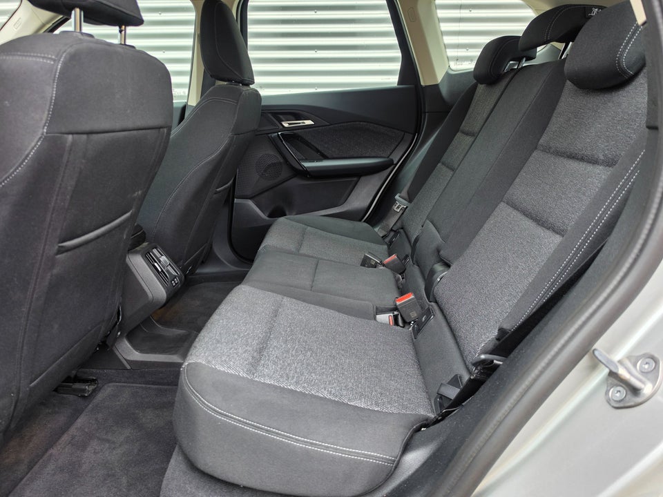 BMW iX1 eDrive20 X-Line 5d
