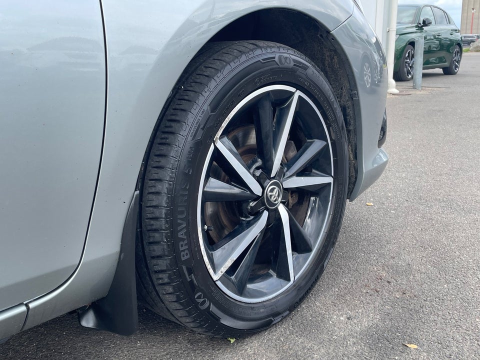 Toyota Auris 1,8 Hybrid H2 Style Touring Sports CVT 5d