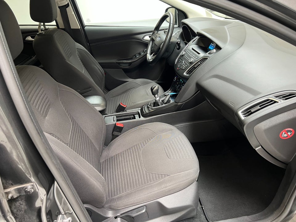 Ford Focus 1,0 SCTi 125 Titanium stc. 5d