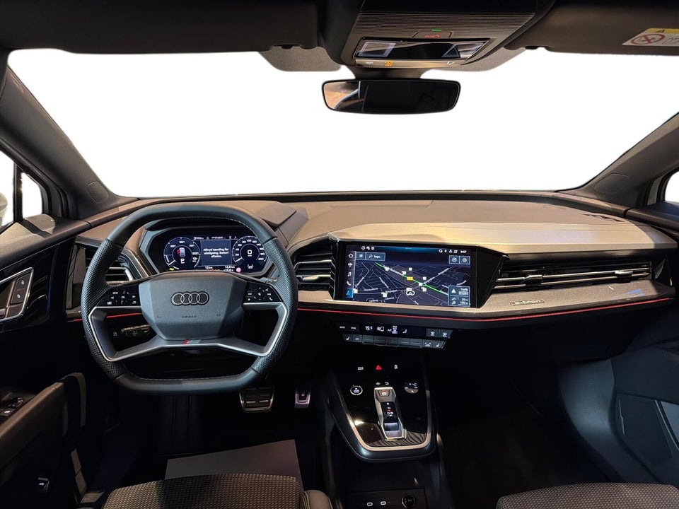 Audi Q4 e-tron 45 S-line Edition quattro 5d