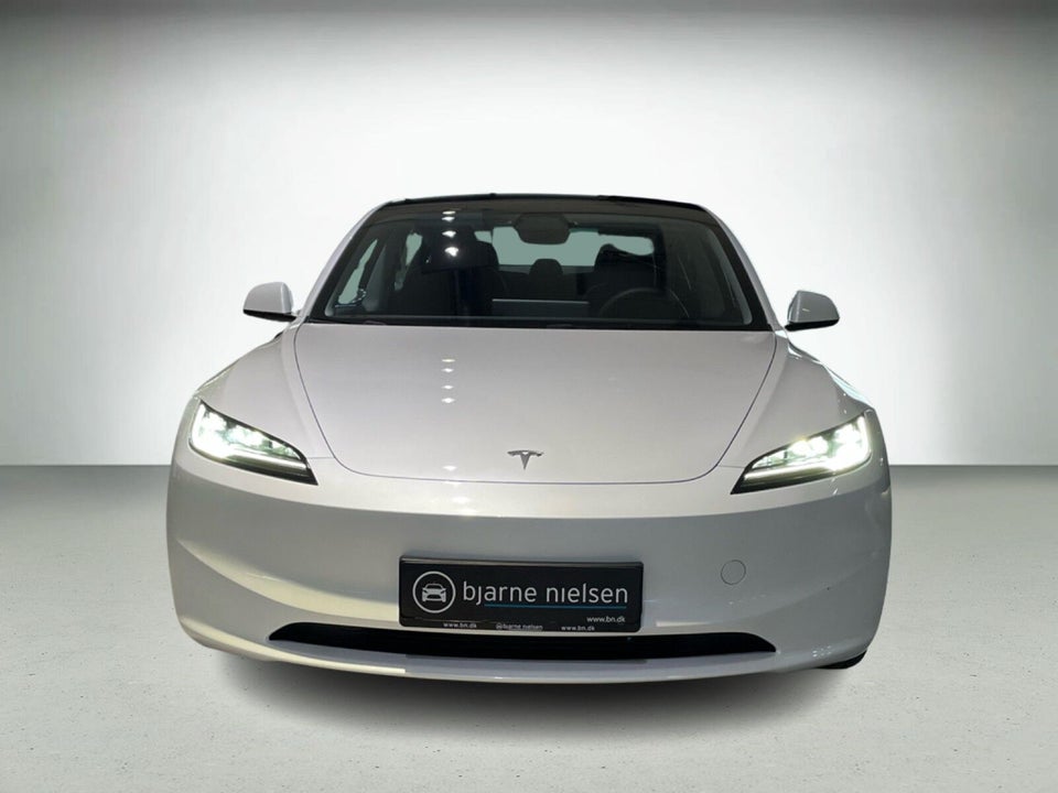 Tesla Model 3 Long Range AWD 4d