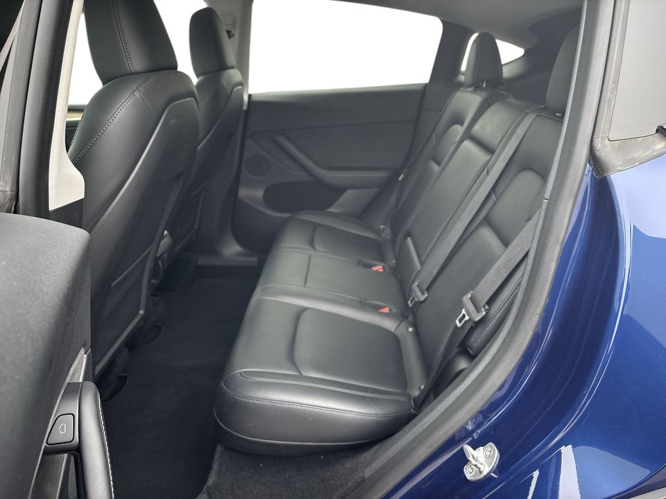 Tesla Model Y RWD 5d