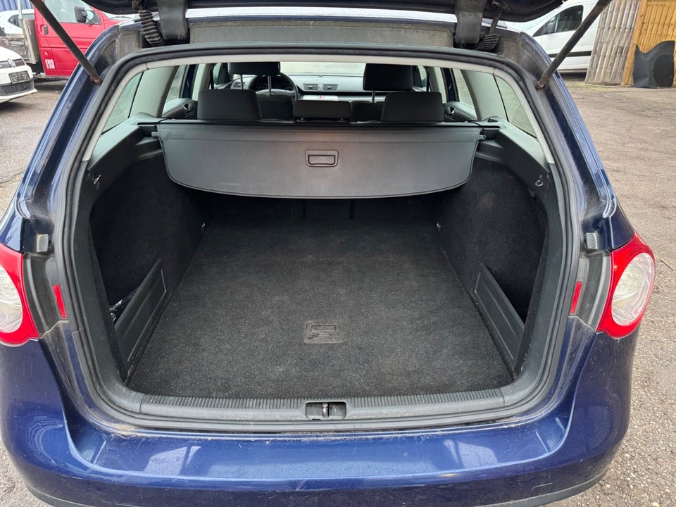 VW Passat 2,0 FSi Comfortline Variant 5d