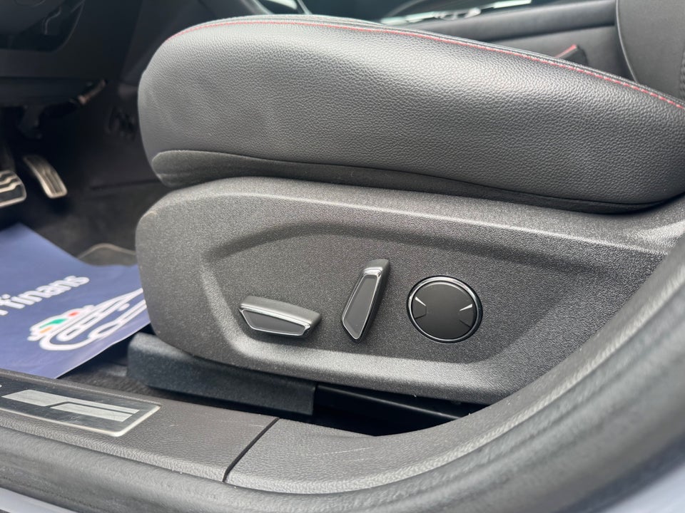 Ford Mondeo 2,0 EcoBlue ST-Line stc. aut. 5d