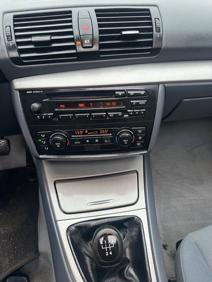 BMW 116i 1,6 Advantage 5d