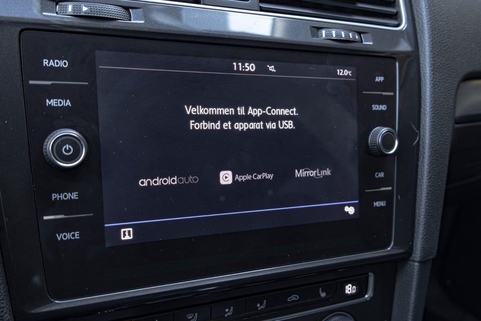 VW Golf VII 1,6 TDi 115 Comfortline Variant DSG 5d
