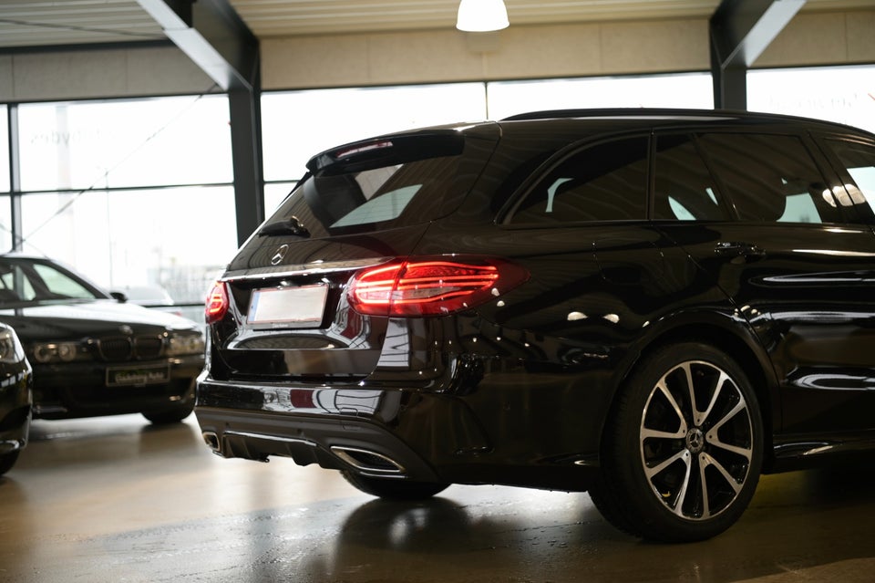 Mercedes C220 d 2,0 AMG Line Night Edition stc. aut. 5d