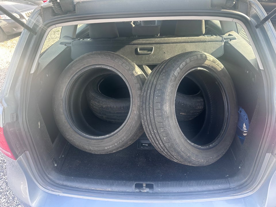 VW Passat 2,0 TDi 140 Comfortline Variant BMT 5d