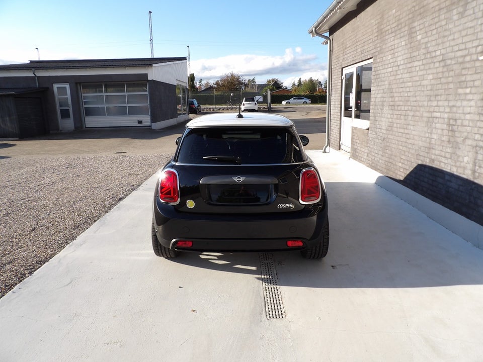 MINI Cooper SE Trim S 3d