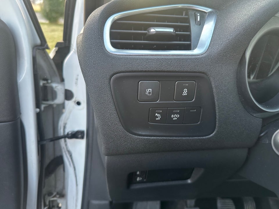 Citroën C4 1,6 BlueHDi 100 Feel 5d