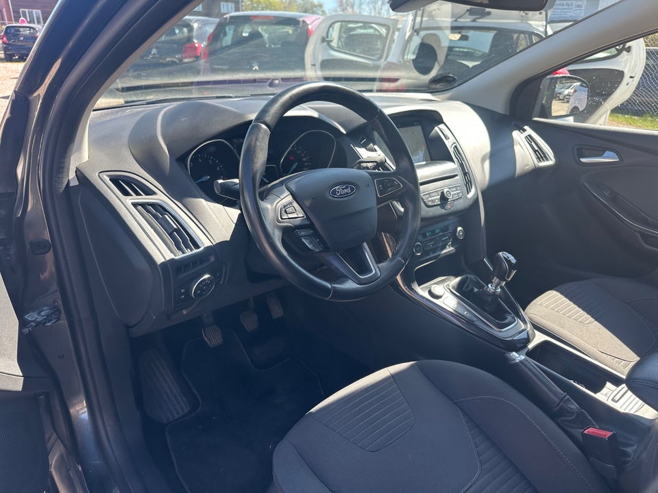 Ford Focus 1,0 EcoBoost Titanium stc. 5d