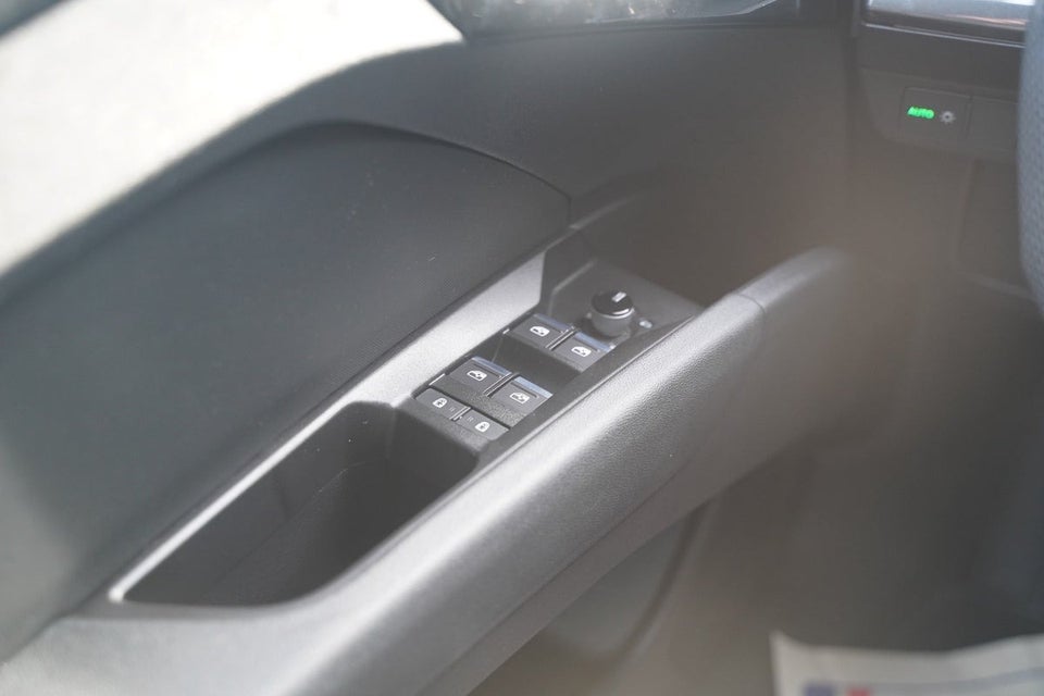 Audi Q4 e-tron 40 S-line 5d