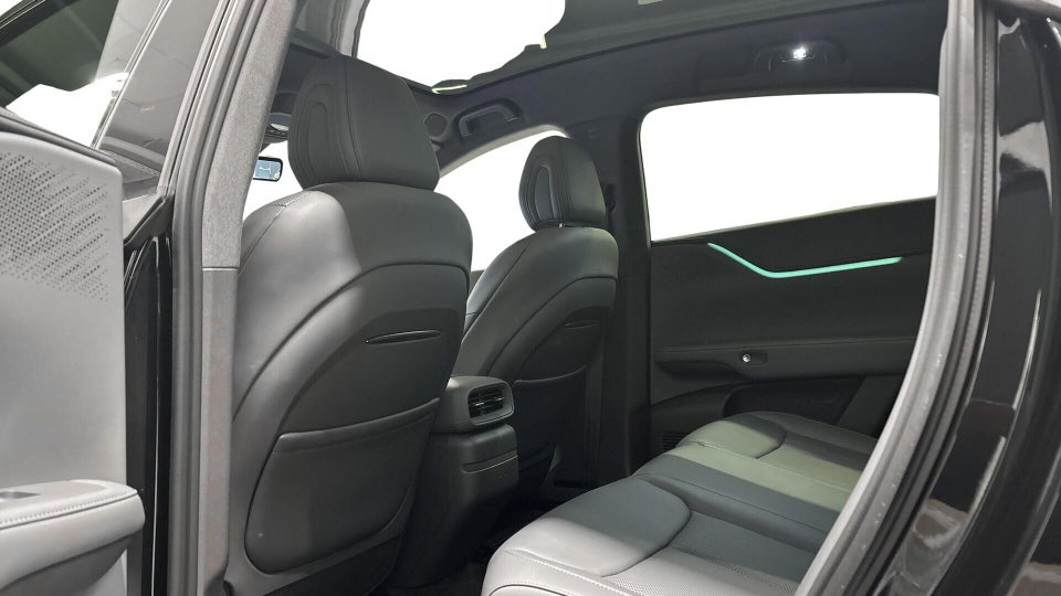 Xpeng G6 Performance 5d