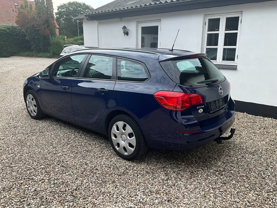 Opel Astra 1,4 100 Essentia Sports Tourer 5d