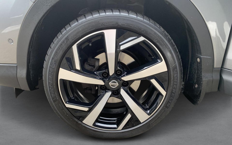 Nissan Qashqai 1,2 Dig-T 115 Tekna 5d