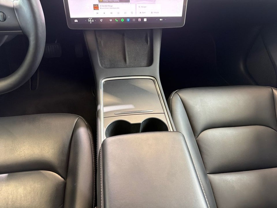 Tesla Model 3 RWD 4d
