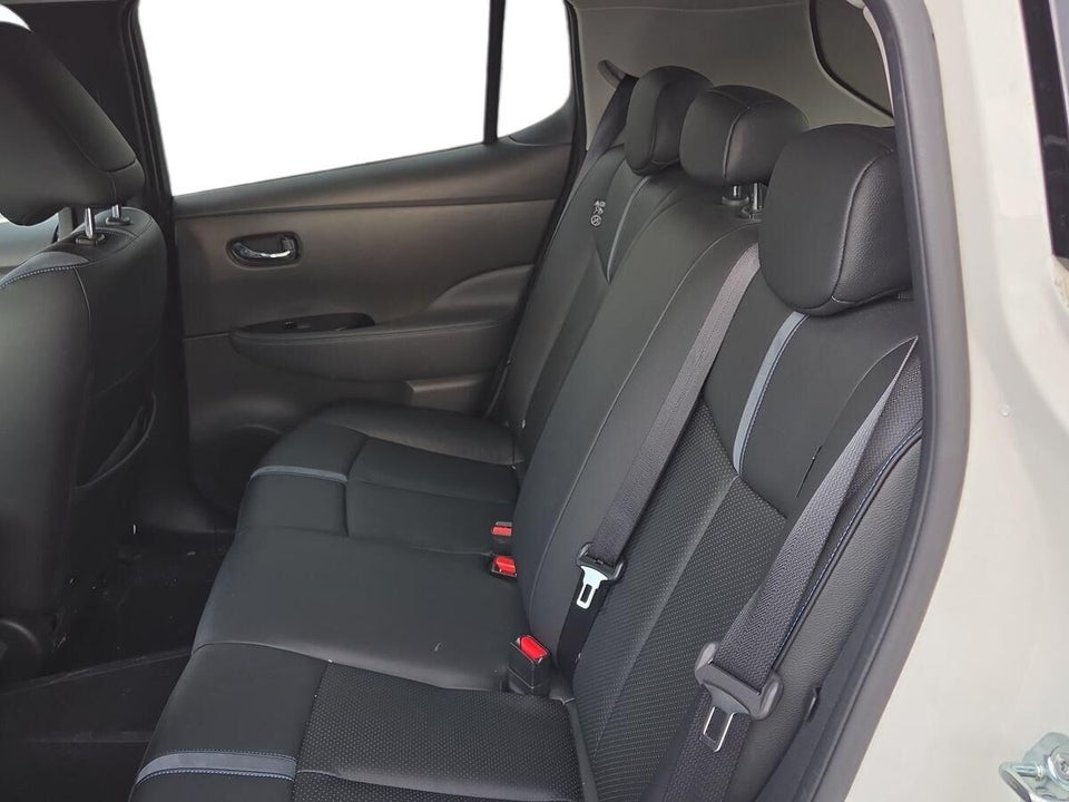 Nissan Leaf 59 e+ Tekna 5d