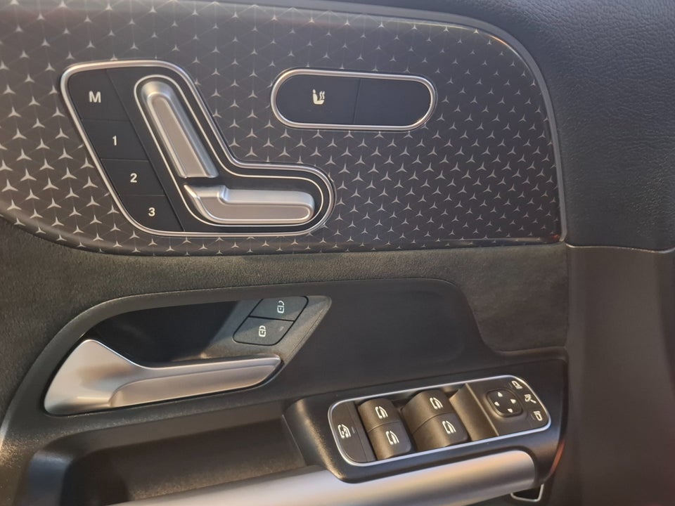 Mercedes EQA350 AMG Line 4Matic 5d