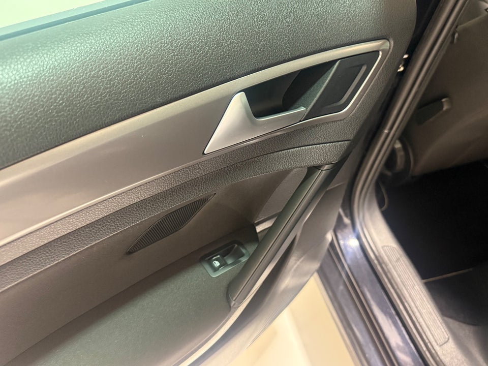 VW Golf VII 1,0 TSi 115 Style BlueMotion DSG 5d