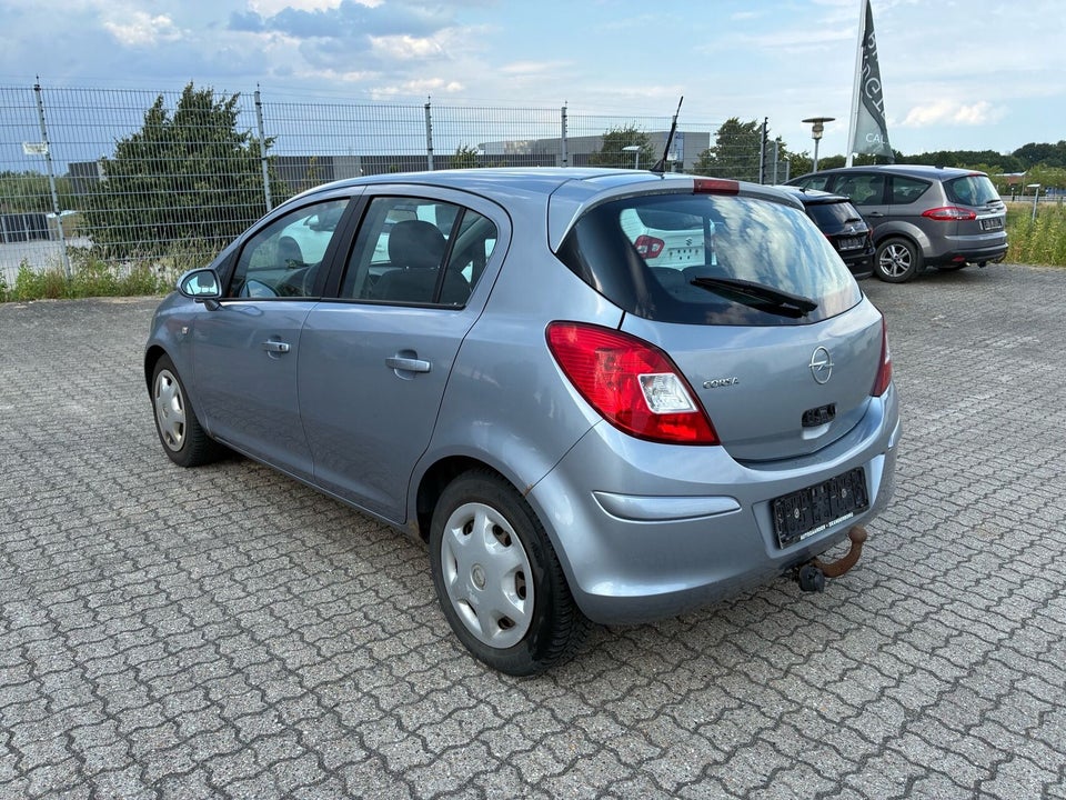 Opel Corsa 1,2 16V Enjoy 5d