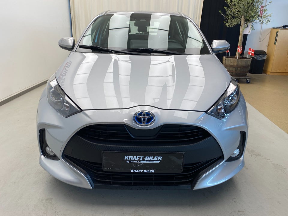 Toyota Yaris 1,5 Hybrid Essential e-CVT 5d