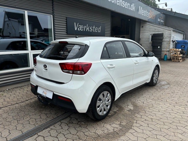 Kia Rio 1,2 CVVT Base 5d