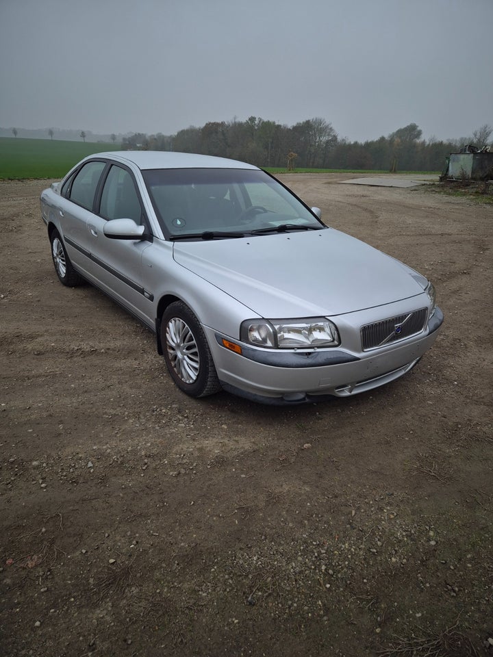 Volvo S80 2,4  4d