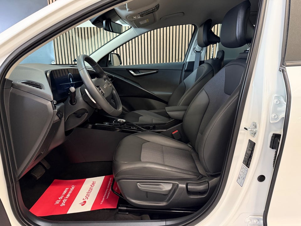 Kia Niro 64 EV Access Plus 5d