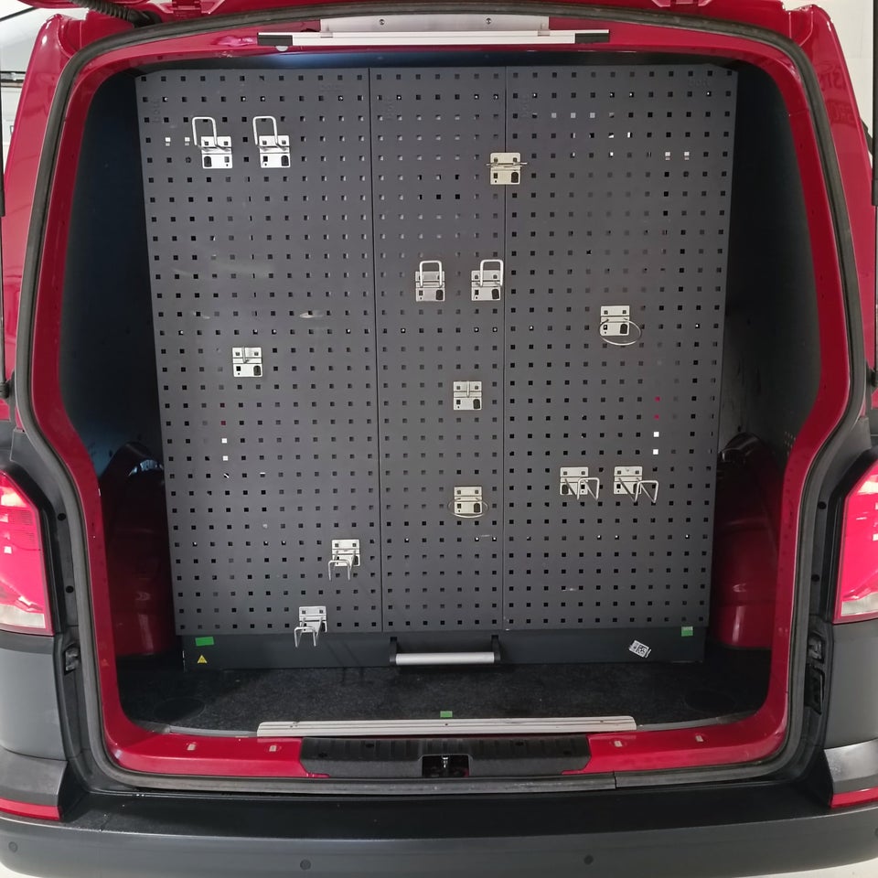 VW Transporter 2,0 TDi 150 Kassevogn DSG lang