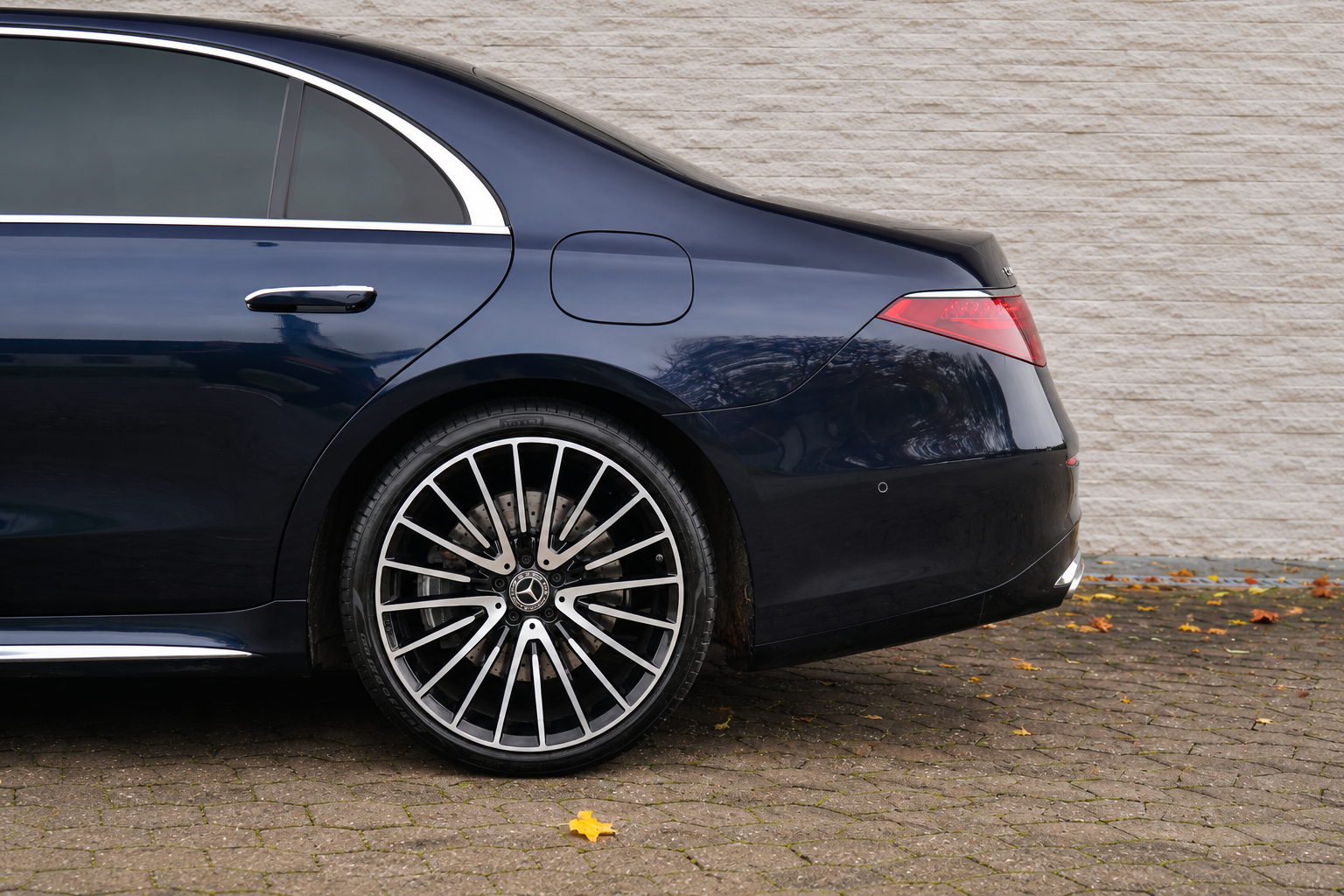 Mercedes-Benz S580 e 3,0 aut. lang 4d · 4