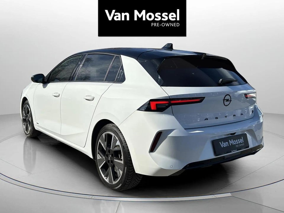 Opel Astra-e 54 Ultimate 5d