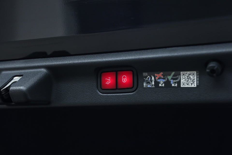 Mercedes EQE350 AMG Line 4d