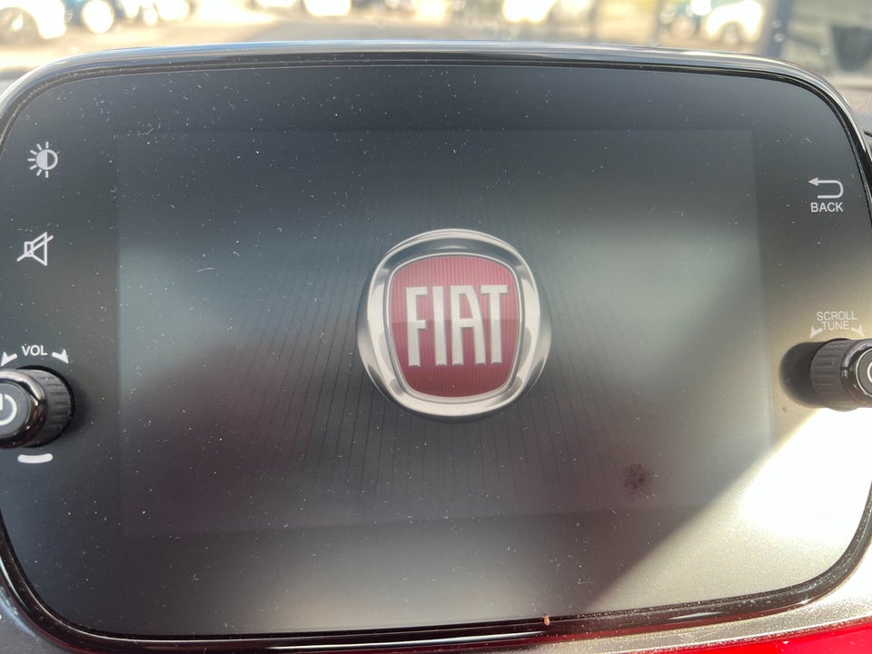 Fiat 500 1,0 Hybrid Lounge 3d