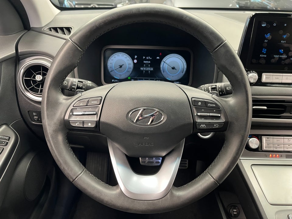 Hyundai Kona 64 EV Pure 5d