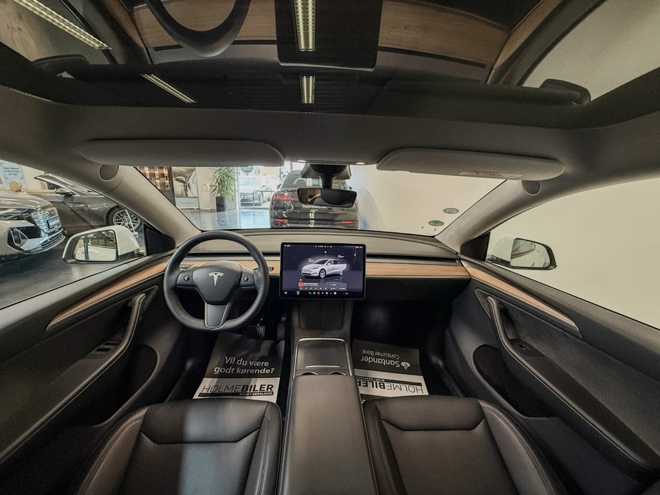Tesla Model Y Long Range AWD 5d