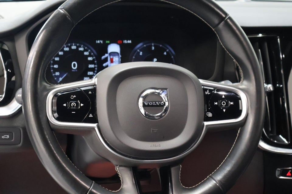 Volvo V60 2,0 D4 190 R-Design aut. 5d