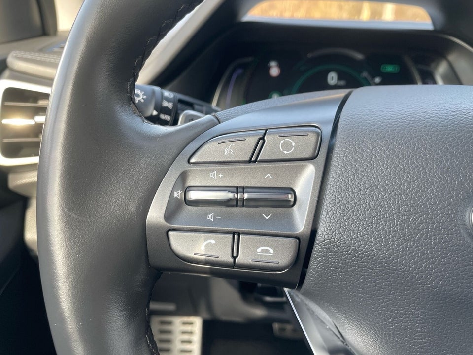 Hyundai Ioniq 40 EV Premium 5d