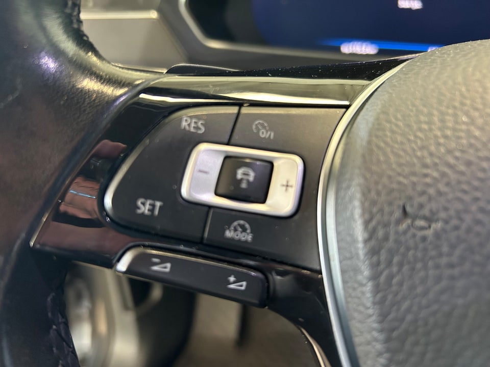 VW Tiguan 2,0 TSi 220 Highline DSG 4Motion 5d
