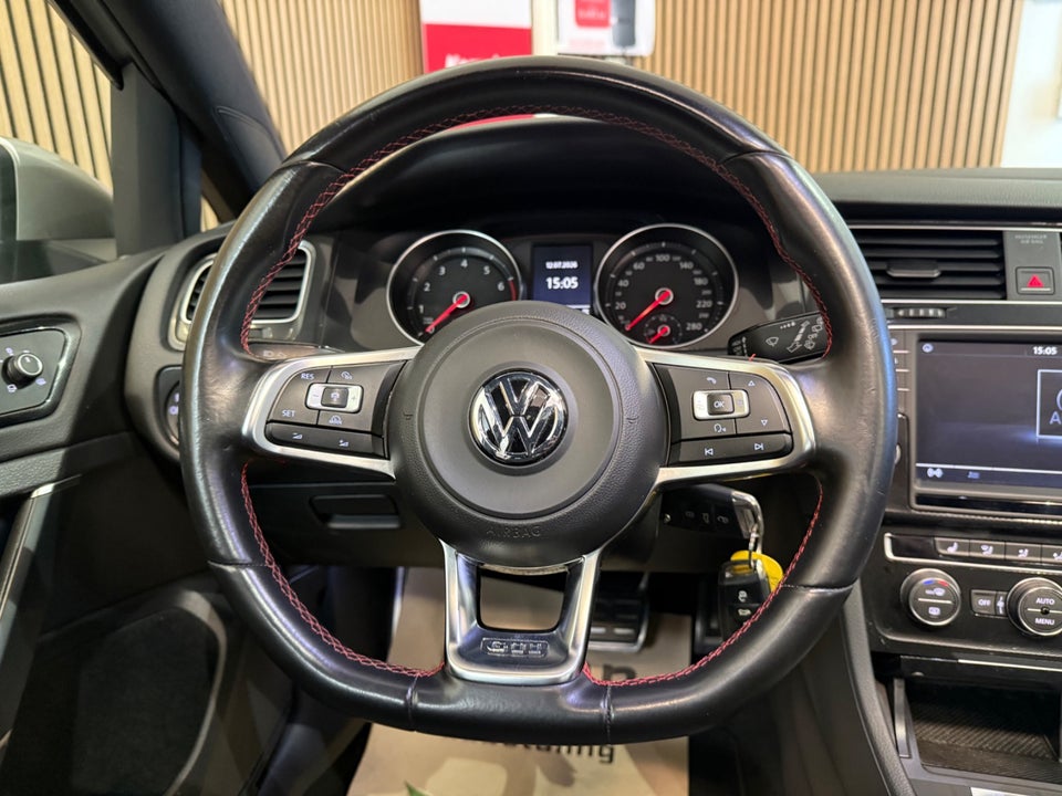 VW Golf VII 2,0 GTi Performance DSG BMT 3d