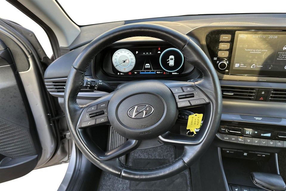 Hyundai i20 1,0 T-GDi Essential DCT 5d